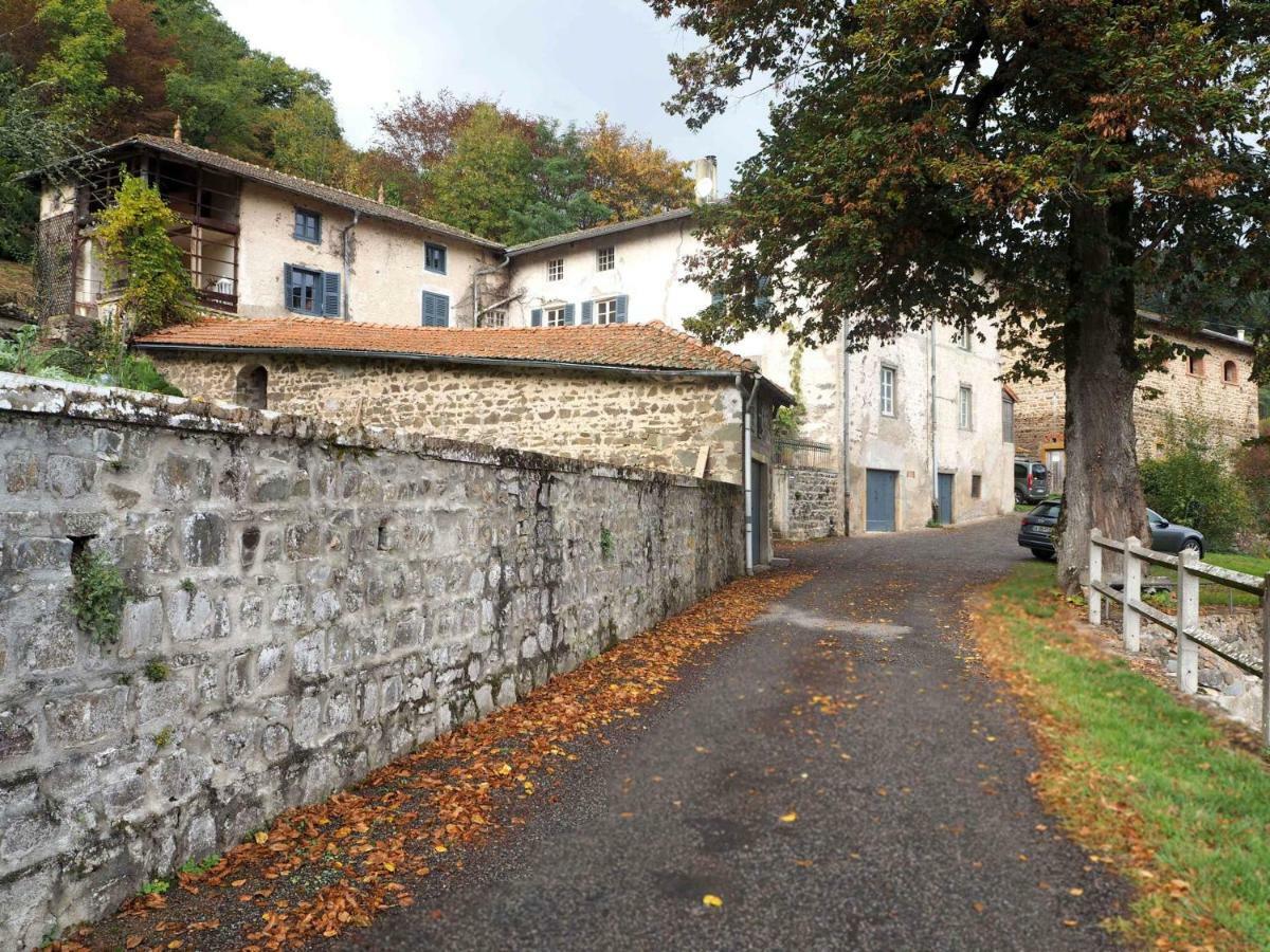 Le Chatel En Beaujolais Valsonne Exterior photo