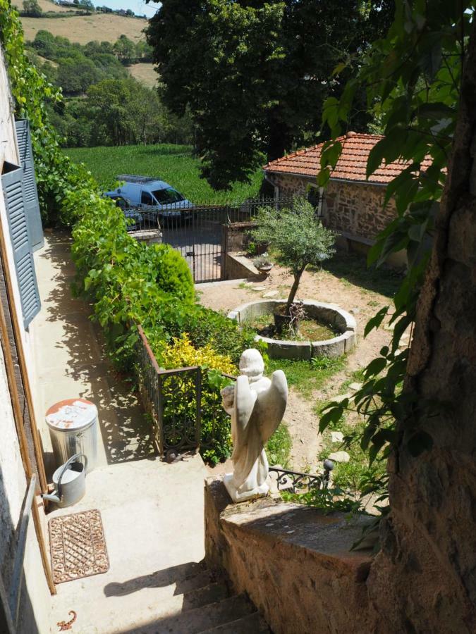 Le Chatel En Beaujolais Valsonne Exterior photo